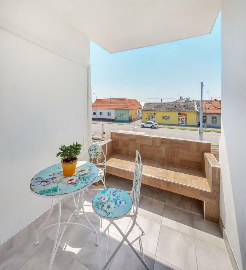 Apartman אוסילק מראה חיצוני תמונה